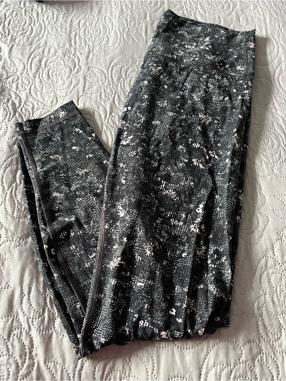 lululemon athletica Black & White Printed Leggings